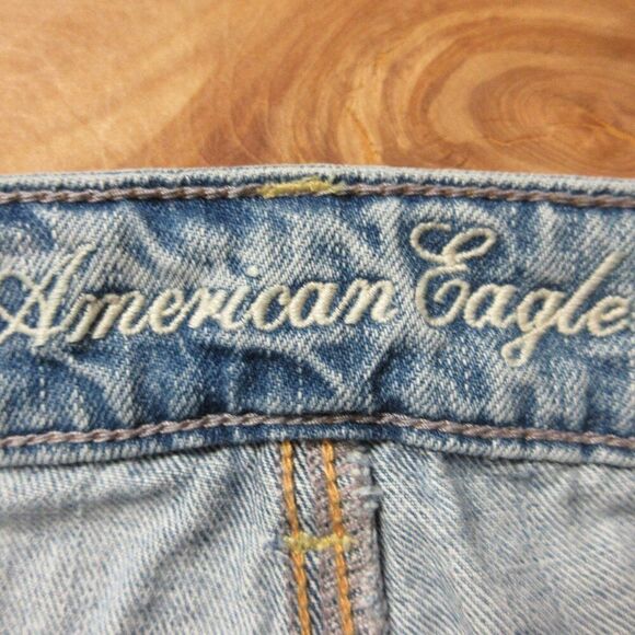 AMERICAN EAGLE Frayed Hem Cuffed Jean Shorts Womens Sz 4 Ripped Destroyed Denim - Picture 5 of 12